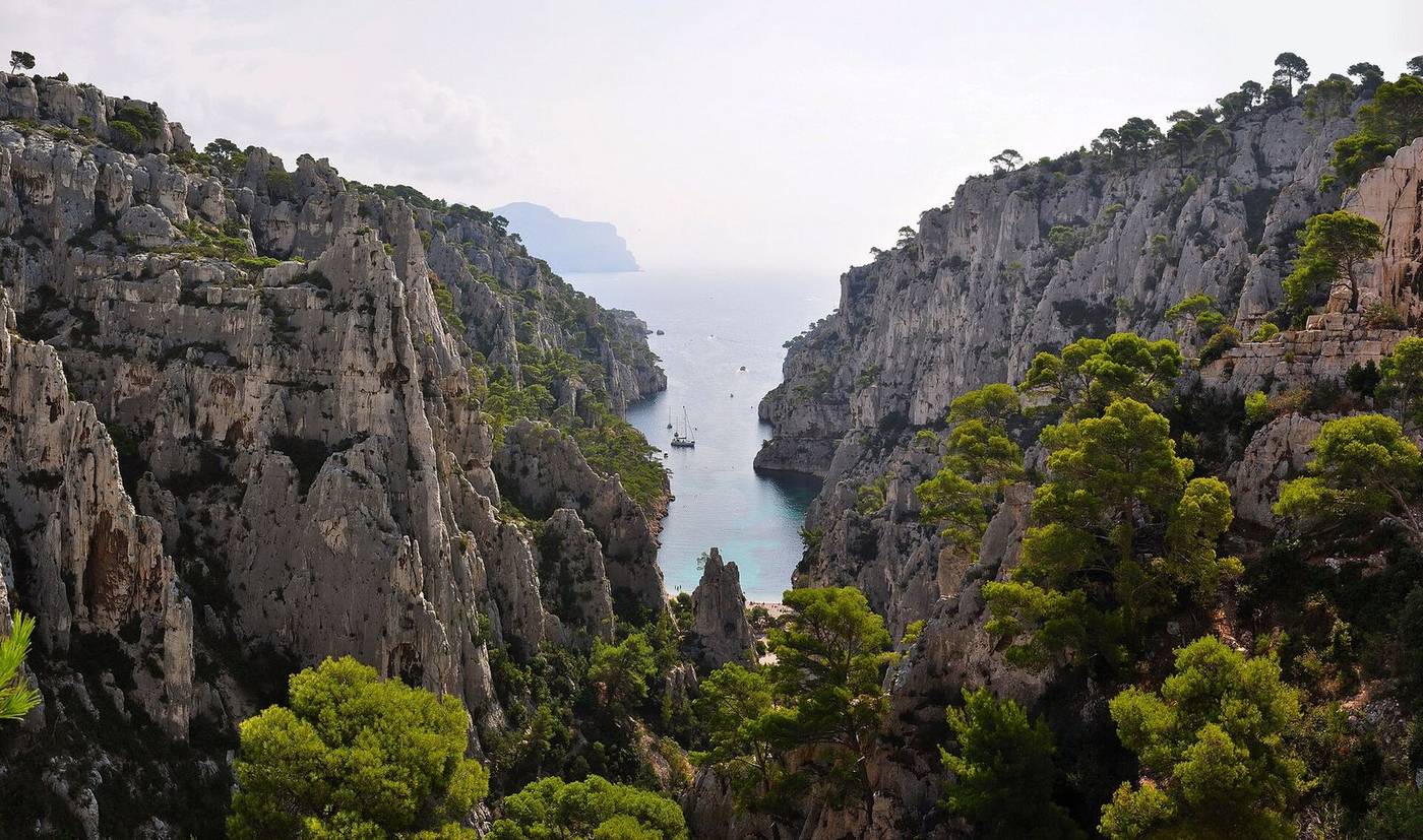 The Calanque d’En-Vau near Cassis, limestone cliffs above turquoise water